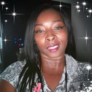 Meet your Posher, Latosha